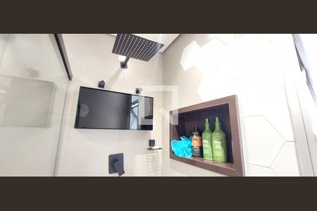 Apartamento à venda com 205m², 4 quartos e 3 vagas Apartamento à venda com 205m², 4 quartos e 3 vagasBanheiro 2