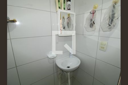 Casa à venda com 220m², 6 quartos e 2 vagasBanheiro - Casa terrea