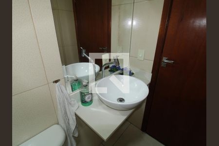 Casa à venda com 220m², 6 quartos e 2 vagasBanheiro Social