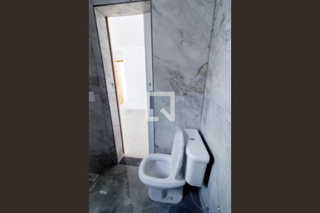 Apartamento à venda com 197m², 3 quartos e 4 vagasBanheiro do Quarto 3