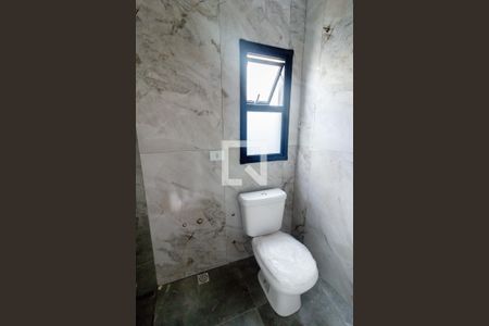 Apartamento à venda com 197m², 3 quartos e 4 vagasBanheiro do Quarto 2