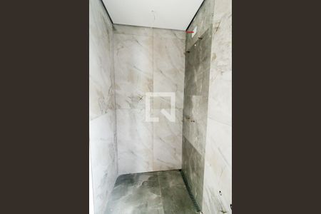 Apartamento à venda com 197m², 3 quartos e 4 vagasBanheiro do Quarto 2