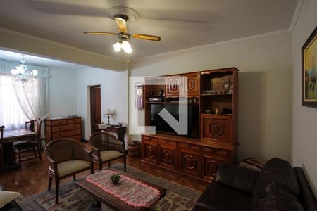 Casa à venda com 480m², 2 quartos e 2 vagas Casa à venda com 480m², 2 quartos e 2 vagasSala