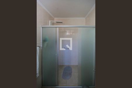 Casa à venda com 480m², 2 quartos e 2 vagas Casa à venda com 480m², 2 quartos e 2 vagasBanheiro da Suite