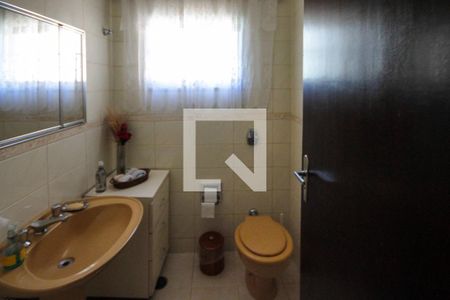 Casa à venda com 480m², 2 quartos e 2 vagas Casa à venda com 480m², 2 quartos e 2 vagasLavabo