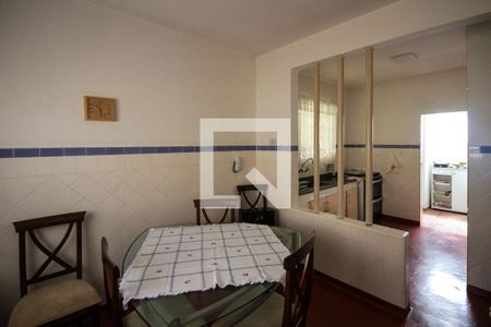 Casa à venda com 480m², 2 quartos e 2 vagas Casa à venda com 480m², 2 quartos e 2 vagasCopa