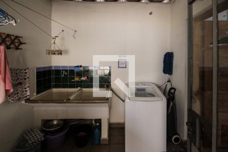 Casa à venda com 480m², 2 quartos e 2 vagas Casa à venda com 480m², 2 quartos e 2 vagasÁrea de Serviço