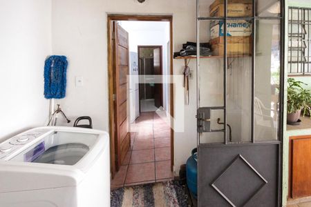 Casa à venda com 480m², 2 quartos e 2 vagas Casa à venda com 480m², 2 quartos e 2 vagasÁrea de Serviço