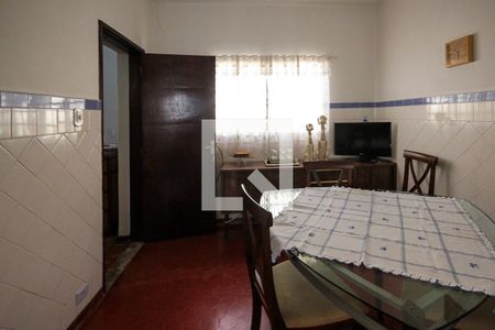 Casa à venda com 480m², 2 quartos e 2 vagas Casa à venda com 480m², 2 quartos e 2 vagasCopa