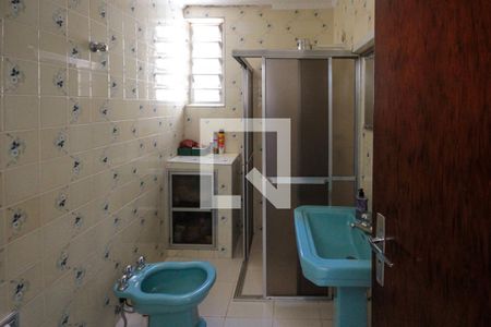 Casa à venda com 480m², 2 quartos e 2 vagas Casa à venda com 480m², 2 quartos e 2 vagasBanheiro