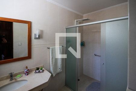 Casa à venda com 480m², 2 quartos e 2 vagas Casa à venda com 480m², 2 quartos e 2 vagasBanheiro da Suite