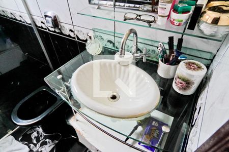 Casa à venda com 180m², 3 quartos e 2 vagasBanheiro da Suíte