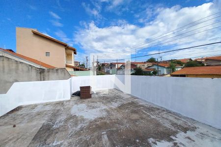 Casa à venda com 70m², 2 quartos e 3 vagas Casa à venda com 70m², 2 quartos e 3 vagasTerraço