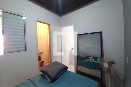 Casa à venda com 70m², 2 quartos e 3 vagas Casa à venda com 70m², 2 quartos e 3 vagasQuarto 2 - Suíte