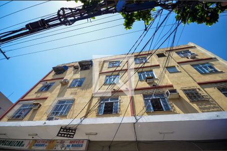 Apartamento à venda com 50m², 2 quartos e sem vaga Apartamento à venda com 50m², 2 quartos e sem vagaFachada