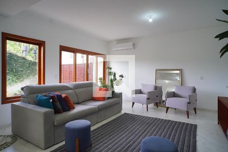 Sala de casa para alugar com 3 quartos, 220m² em Rio Tavares, Florianópolis