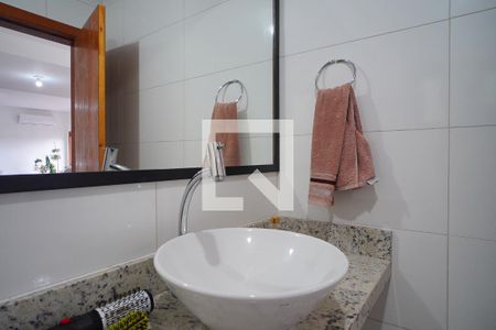 Lavabo - Sala de casa para alugar com 3 quartos, 220m² em Rio Tavares, Florianópolis
