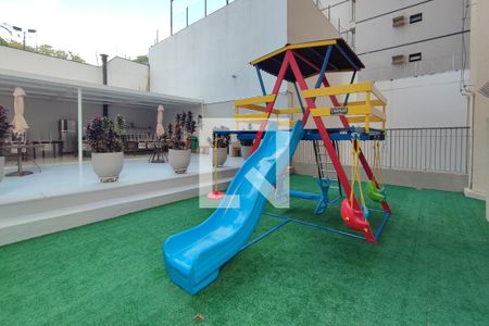 Apartamento à venda com 175m², 3 quartos e 2 vagasÁrea comum - Playground