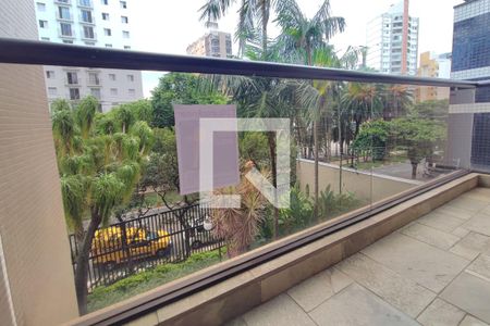 Apartamento à venda com 175m², 3 quartos e 2 vagasPLACA INSTALADA NO IMÓVEL