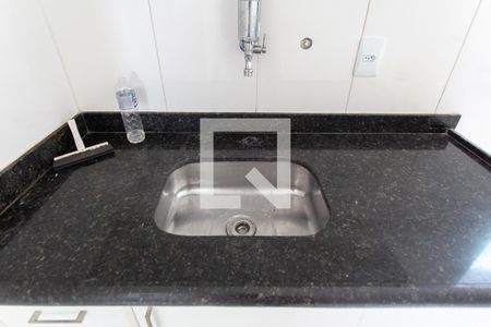 Apartamento à venda com 60m², 2 quartos e 1 vaga Apartamento à venda com 60m², 2 quartos e 1 vagaCozinha e Área de Serviço