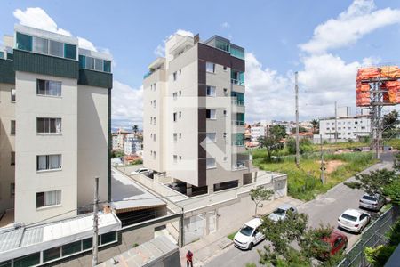 Apartamento à venda com 60m², 2 quartos e 1 vaga Apartamento à venda com 60m², 2 quartos e 1 vagaVista do Quarto 2