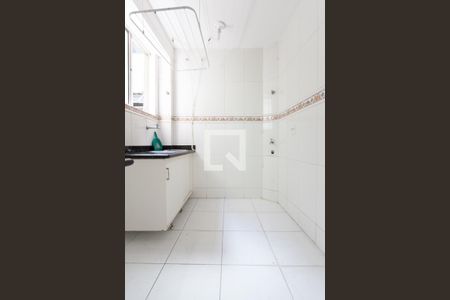 Apartamento à venda com 60m², 2 quartos e 1 vaga Apartamento à venda com 60m², 2 quartos e 1 vagaCozinha e Área de Serviço