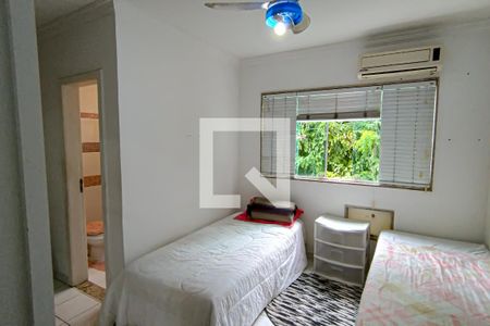 Casa à venda com 300m², 5 quartos e 4 vagas Casa à venda com 300m², 5 quartos e 4 vagasquarto 2 suite