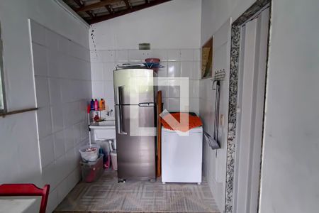 Casa à venda com 300m², 5 quartos e 4 vagas Casa à venda com 300m², 5 quartos e 4 vagasarea de serviço