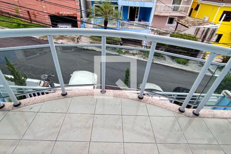 Casa à venda com 300m², 5 quartos e 4 vagas Casa à venda com 300m², 5 quartos e 4 vagasquarto 1 suite