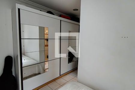 Casa à venda com 300m², 5 quartos e 4 vagas Casa à venda com 300m², 5 quartos e 4 vagasquarto 2 suite