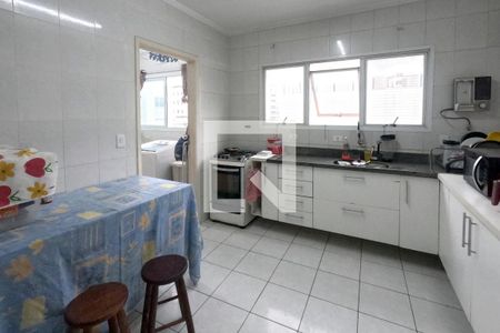 Apartamento para alugar com 117m², 3 quartos e 2 vagasCozinha