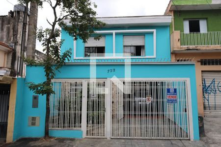 Casa à venda com 170m², 3 quartos e 4 vagasFachada