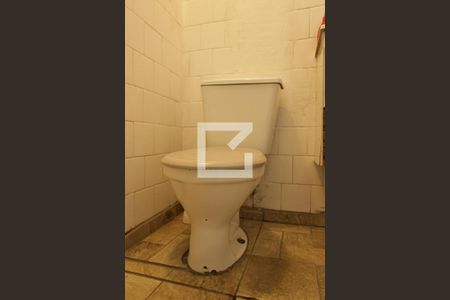 Casa à venda com 170m², 3 quartos e 4 vagasBanheiro 1