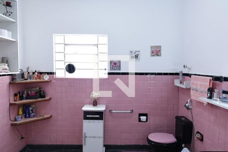 Casa à venda com 170m², 3 quartos e 4 vagasBanheiro 2