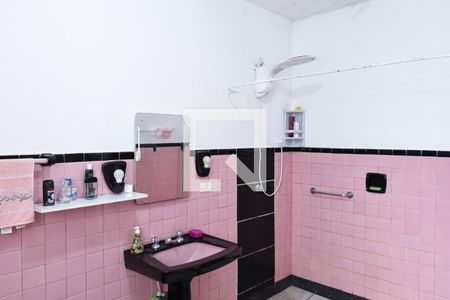 Casa à venda com 170m², 3 quartos e 4 vagasBanheiro 2