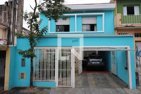 Casa à venda com 170m², 3 quartos e 4 vagasFachada