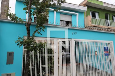 Casa à venda com 170m², 3 quartos e 4 vagasFachada