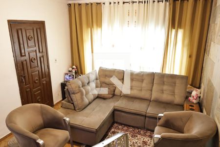 Casa à venda com 170m², 3 quartos e 4 vagasSala