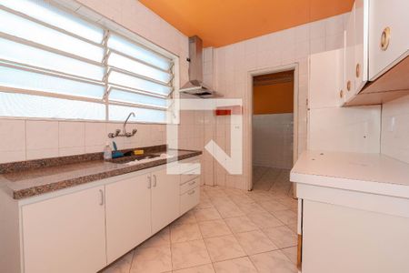 Apartamento à venda com 182m², 4 quartos e 2 vagas Apartamento à venda com 182m², 4 quartos e 2 vagasCozinha