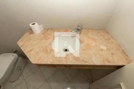 Apartamento à venda com 182m², 4 quartos e 2 vagas Apartamento à venda com 182m², 4 quartos e 2 vagasLavabo