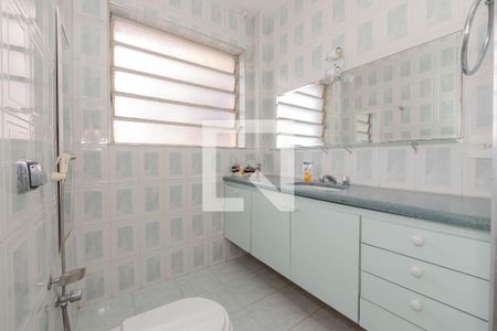 Apartamento à venda com 182m², 4 quartos e 2 vagas Apartamento à venda com 182m², 4 quartos e 2 vagasBanheiro da Suíte 1