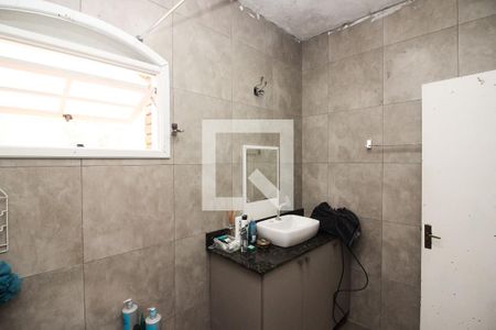 Casa à venda com 220m², 3 quartos e 2 vagasBanheiro