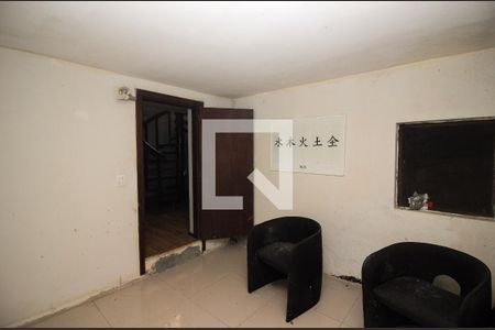 Casa à venda com 220m², 3 quartos e 2 vagasQuarto de Serviço