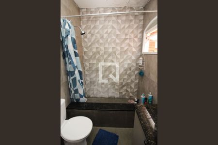 Casa à venda com 220m², 3 quartos e 2 vagasBanheiro