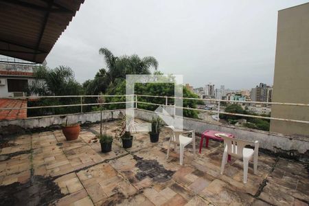 Casa à venda com 220m², 3 quartos e 2 vagasTerraço