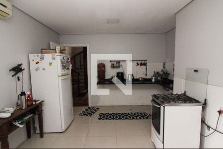 Casa à venda com 220m², 3 quartos e 2 vagasCozinha