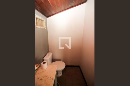 Casa à venda com 220m², 3 quartos e 2 vagasLavabo 2