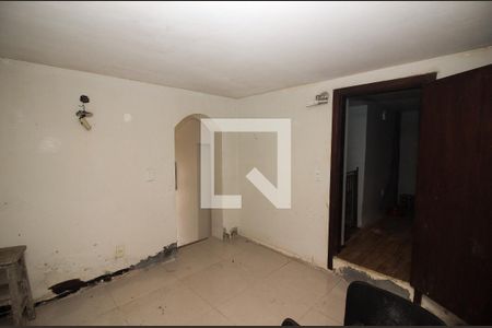 Casa à venda com 220m², 3 quartos e 2 vagasQuarto de Serviço