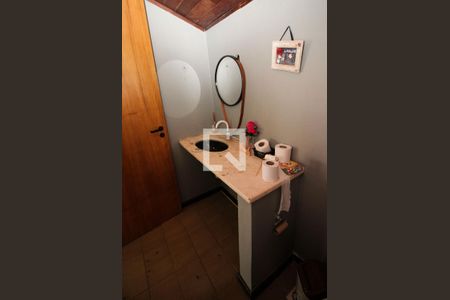 Casa à venda com 220m², 3 quartos e 2 vagasLavabo 2