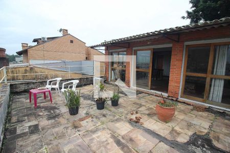 Casa à venda com 220m², 3 quartos e 2 vagasTerraço